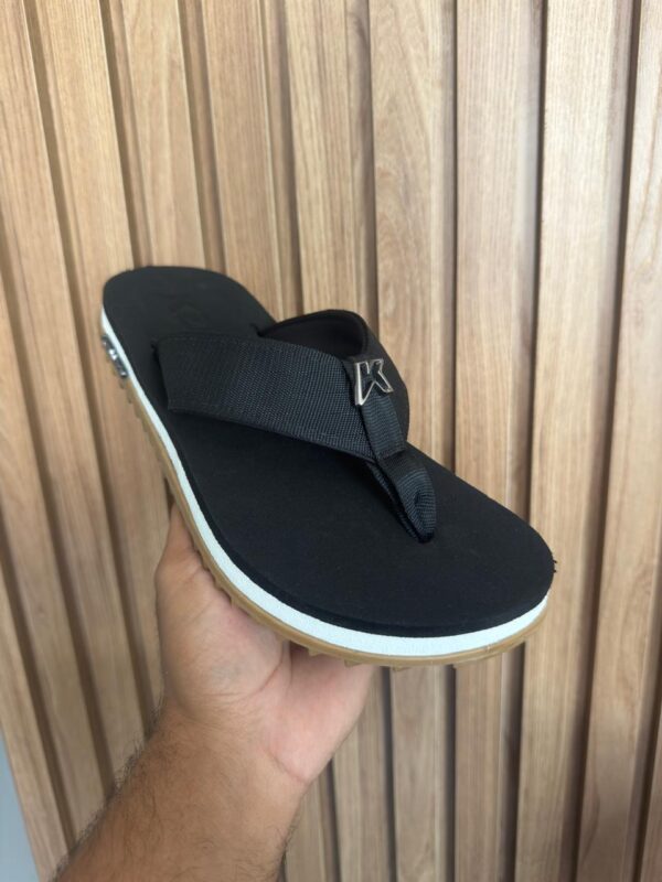 Modelo 002